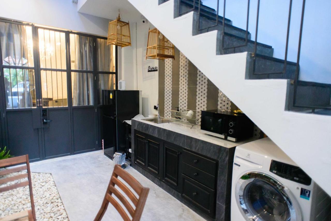 87 Oldtown At River Pier Bangkok Exterior photo
