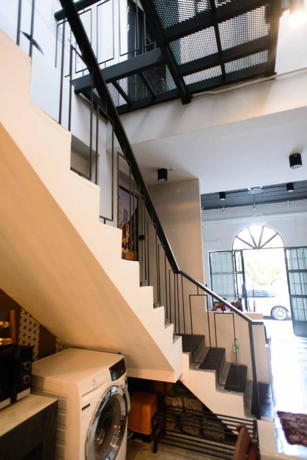 87 Oldtown At River Pier Bangkok Exterior photo