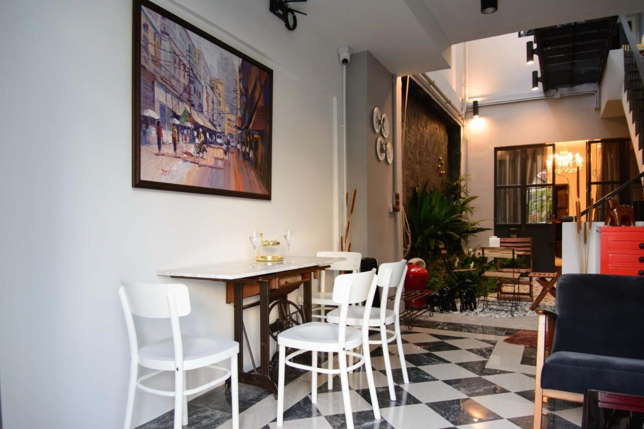 87 Oldtown At River Pier Bangkok Exterior photo
