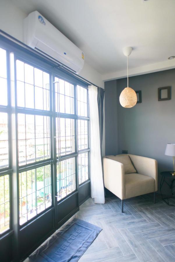 87 Oldtown At River Pier Bangkok Exterior photo