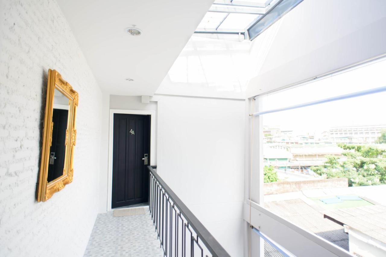 87 Oldtown At River Pier Bangkok Exterior photo