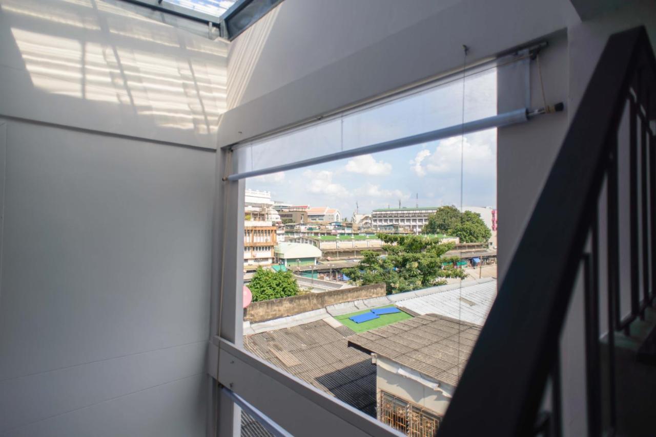 87 Oldtown At River Pier Bangkok Exterior photo