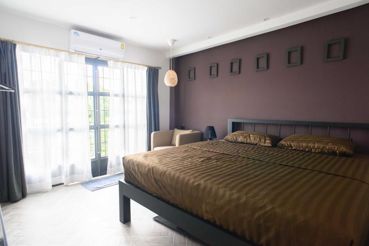 87 Oldtown At River Pier Bangkok Exterior photo